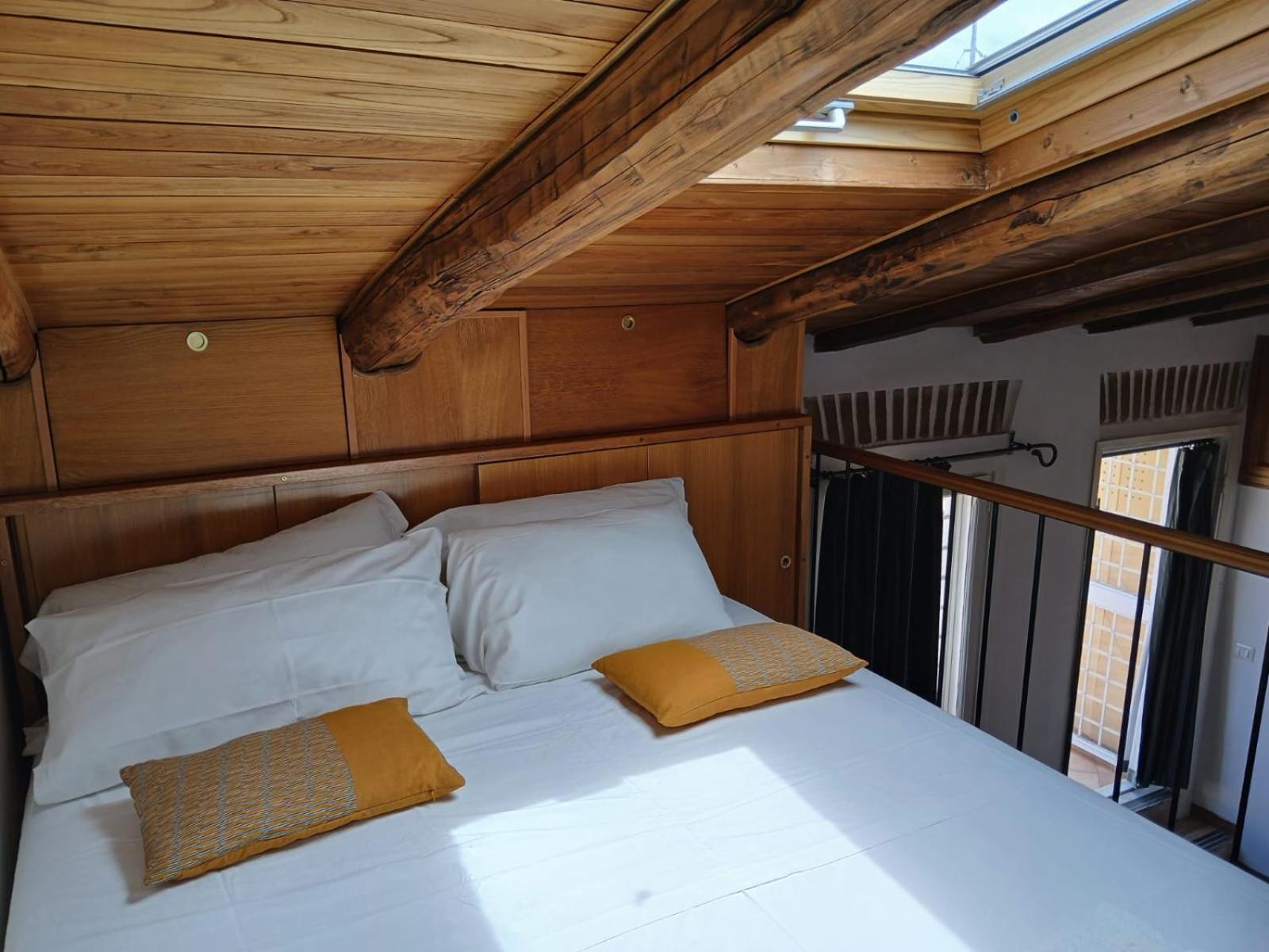 Appartement Attico Con Terrazza Santa Cecilia à Rome Extérieur photo